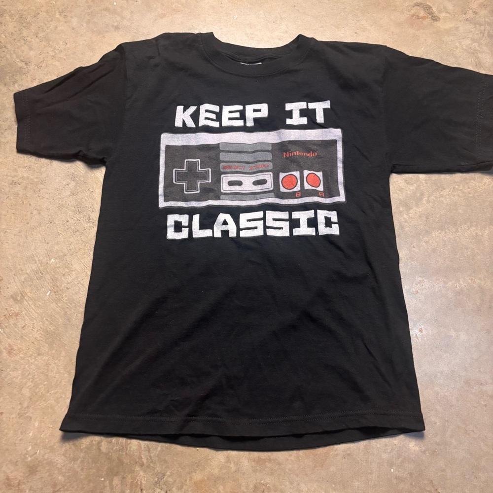 Offical Nintendo Keep It Classic T shirt Retro Old School Size Small